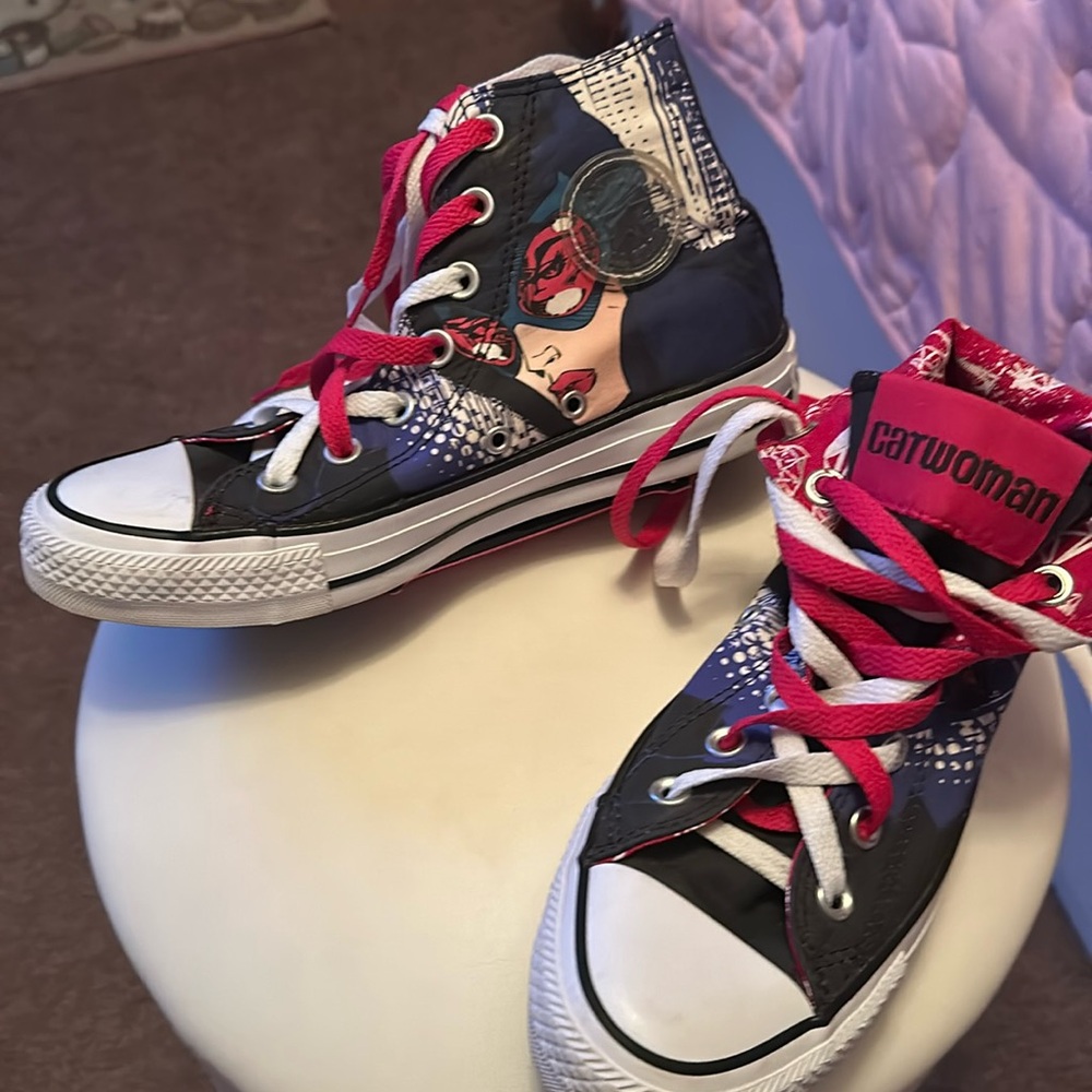 Converse All Star Catwoman DC Comics Hi Top Sneakers Women's women’s 5.5